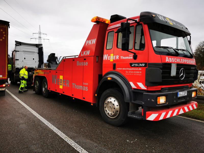Mercedes Benz SK 2638